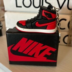 RUBBER KEYCHAIN , COMES WITH BOX